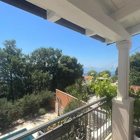 Diana - Six Bedroom With Private Pool