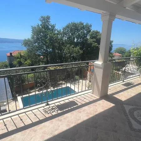 Diana - Six Bedroom With Private Pool
