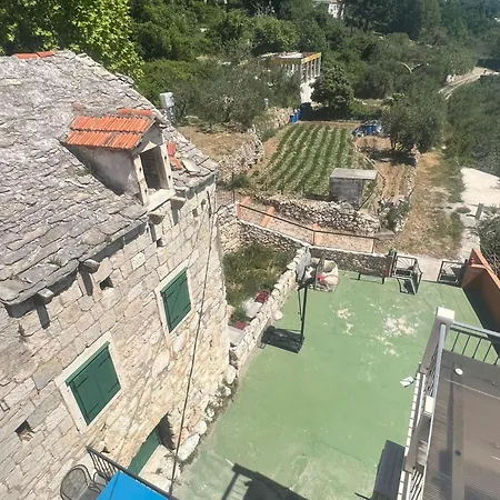 Diana - Six Bedroom With Private Pool *